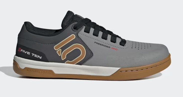 Grey Three / Bronze Strata / Core Black